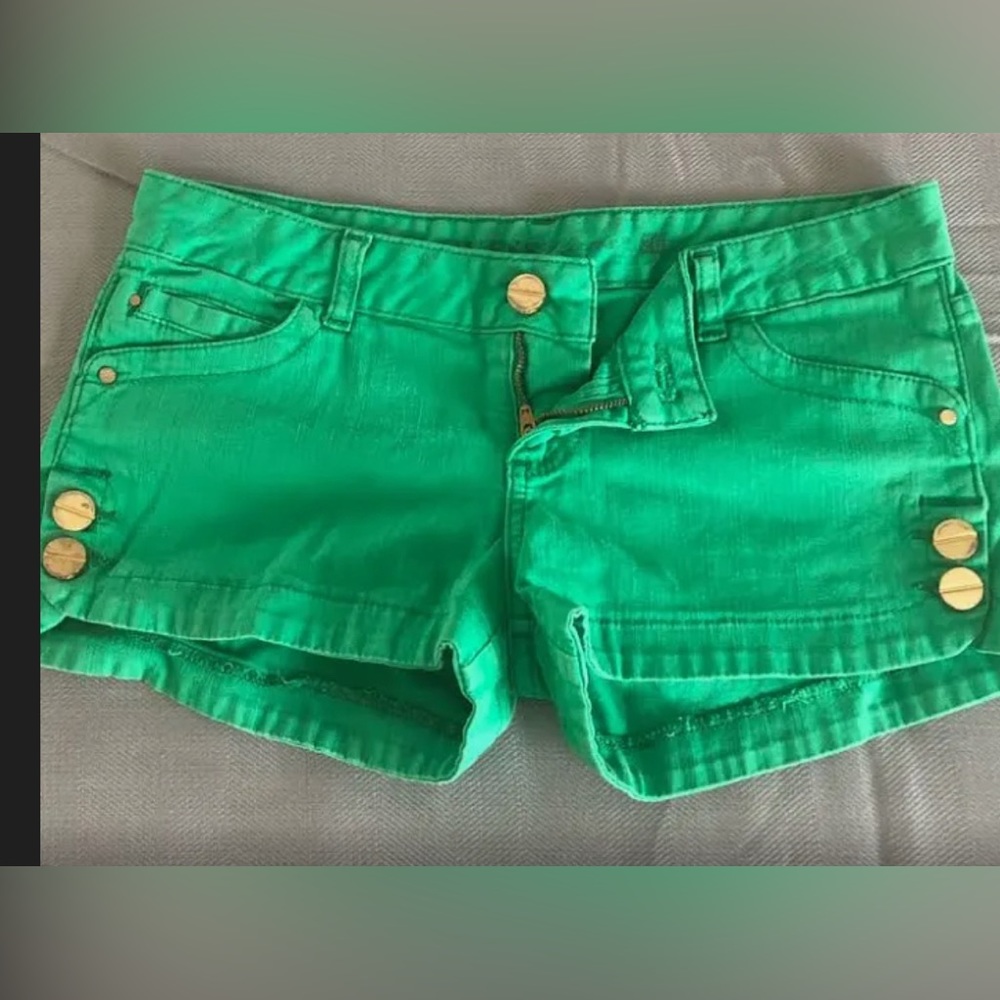 Guess vintage green short shorts